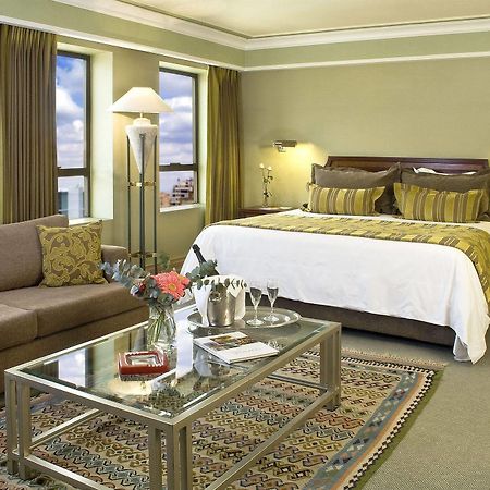 Hotel Regal Pacific Santiago de Chile Exterior foto A room at the hotel