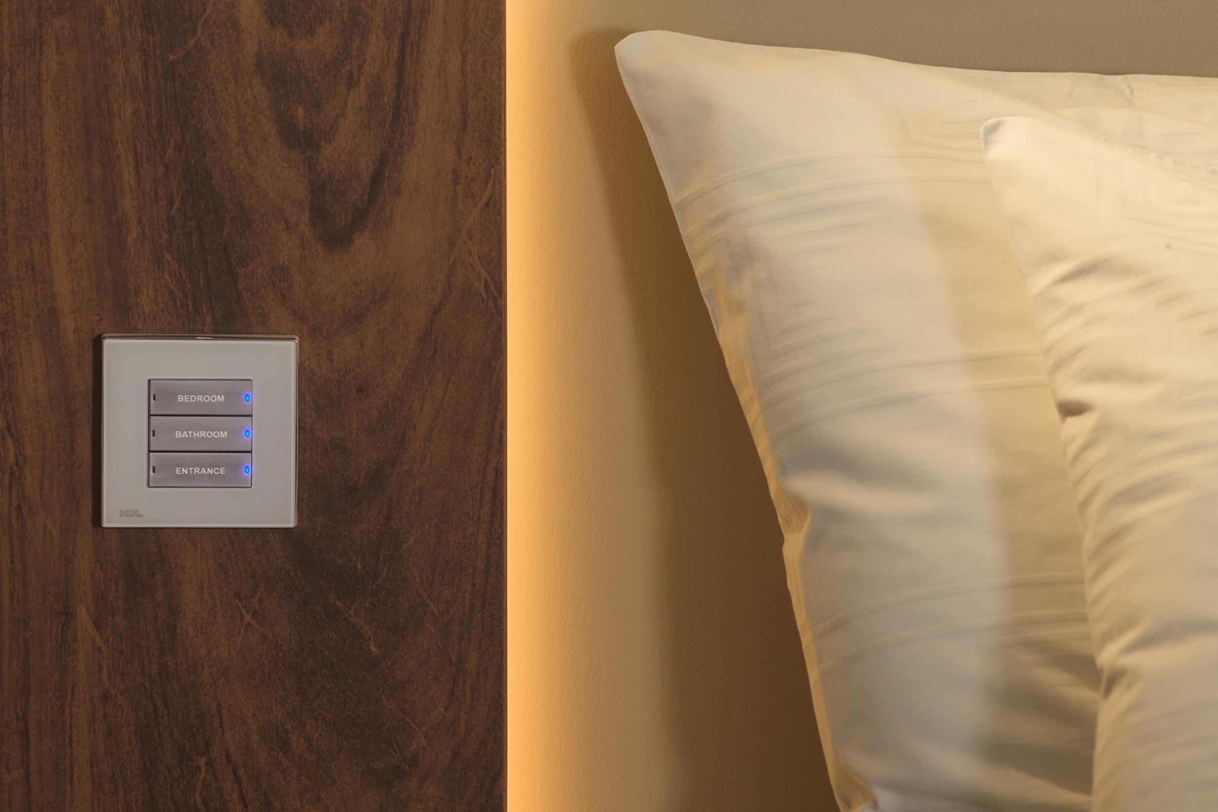 Hotel Regal Pacific Santiago de Chile Exterior foto A Lutron Maestro light switch